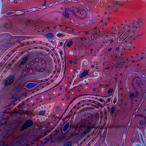 LARGE SILK SCARF - Picture 3 of 4